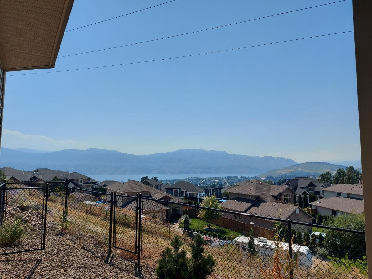 Peaceful And Spacious Lake View West Kelowna Exteriör bild